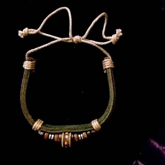 Nwot leather beaded adjustable bracelet😍 - Picture 2 of 5